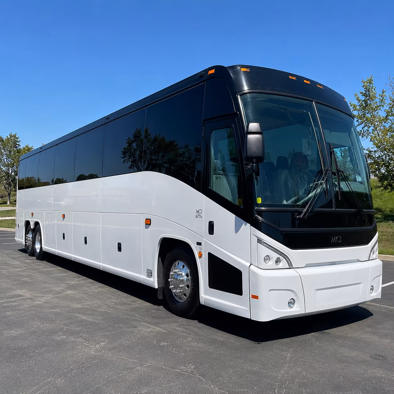 daily commuter shuttle buses along the garden state parkway corridor