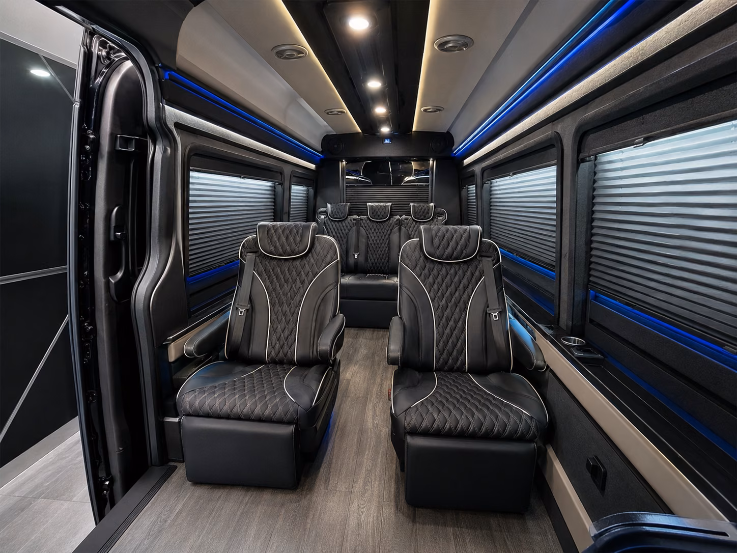 jfk and laguardia airport bus rentals from the jersey shore